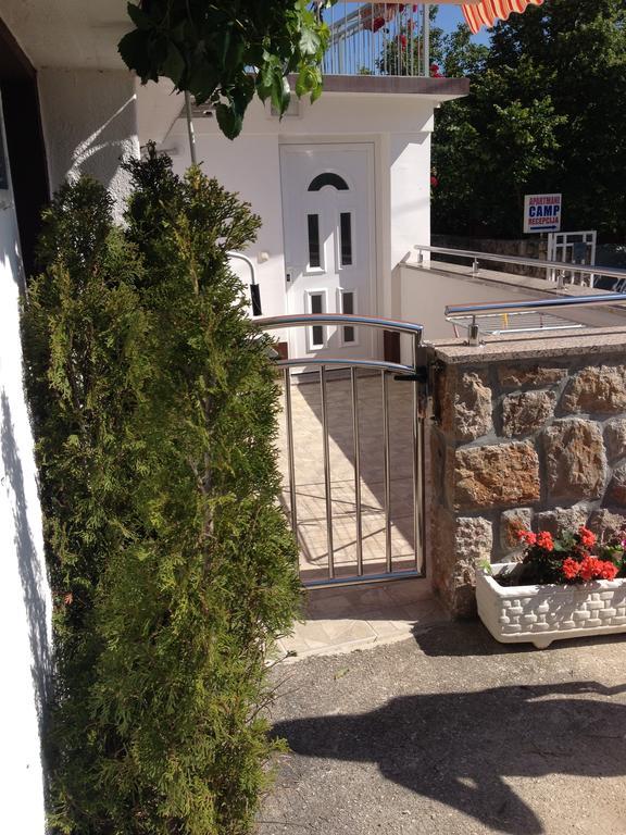 Apartments Marija Starigrad-Paklenica Kültér fotó